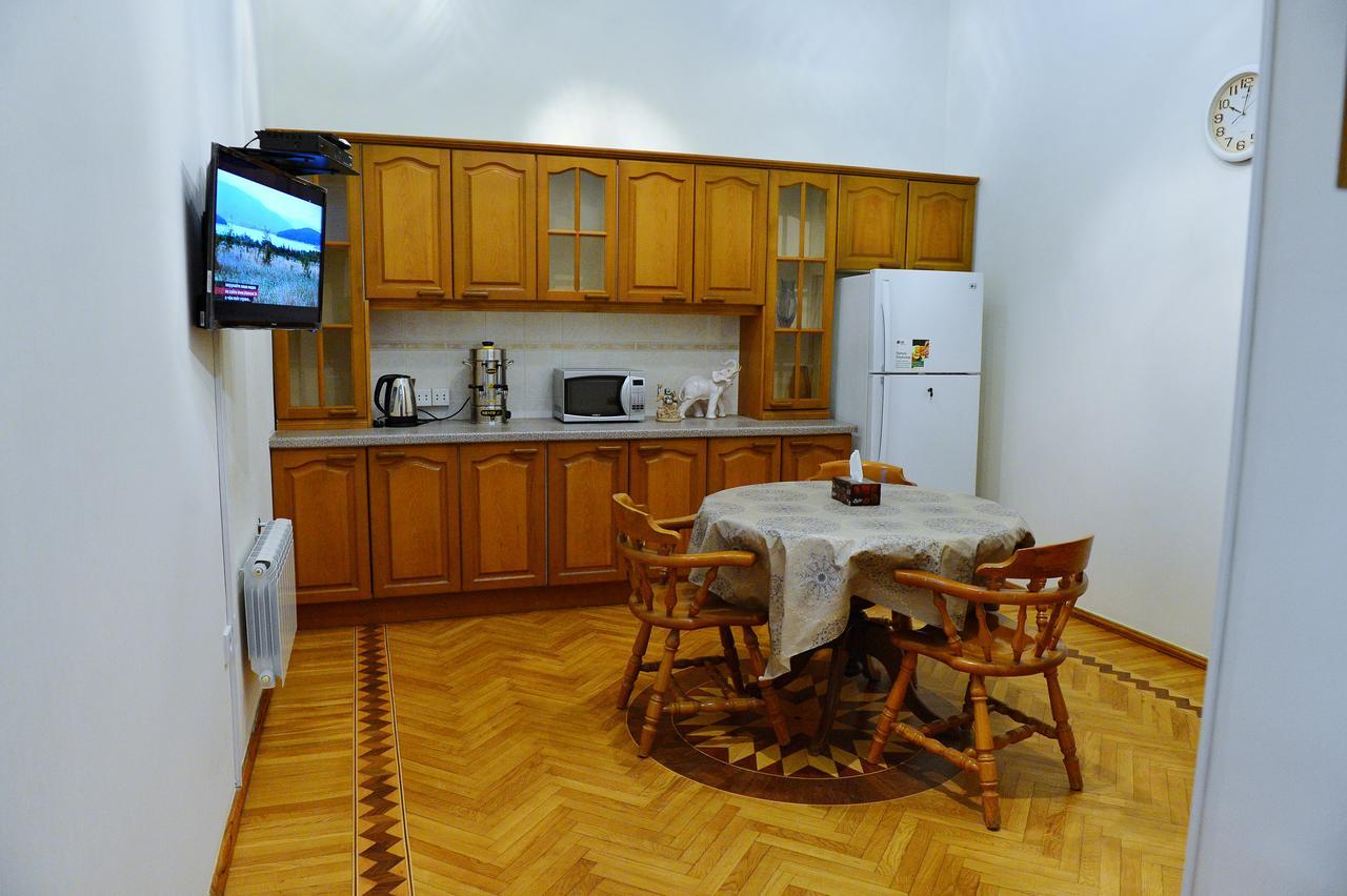 Baku Home Hostel ภายนอก รูปภาพ
