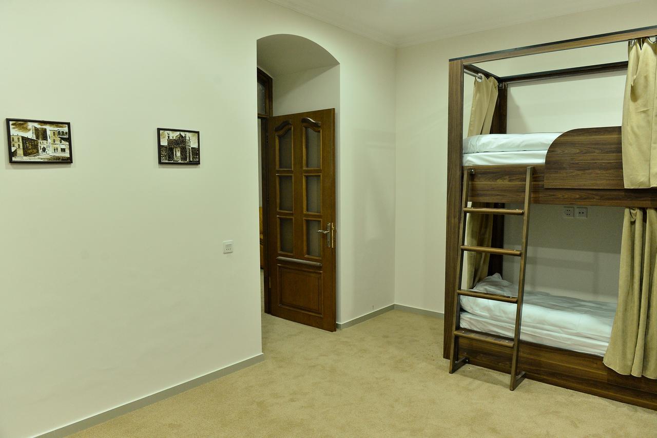Baku Home Hostel ภายนอก รูปภาพ