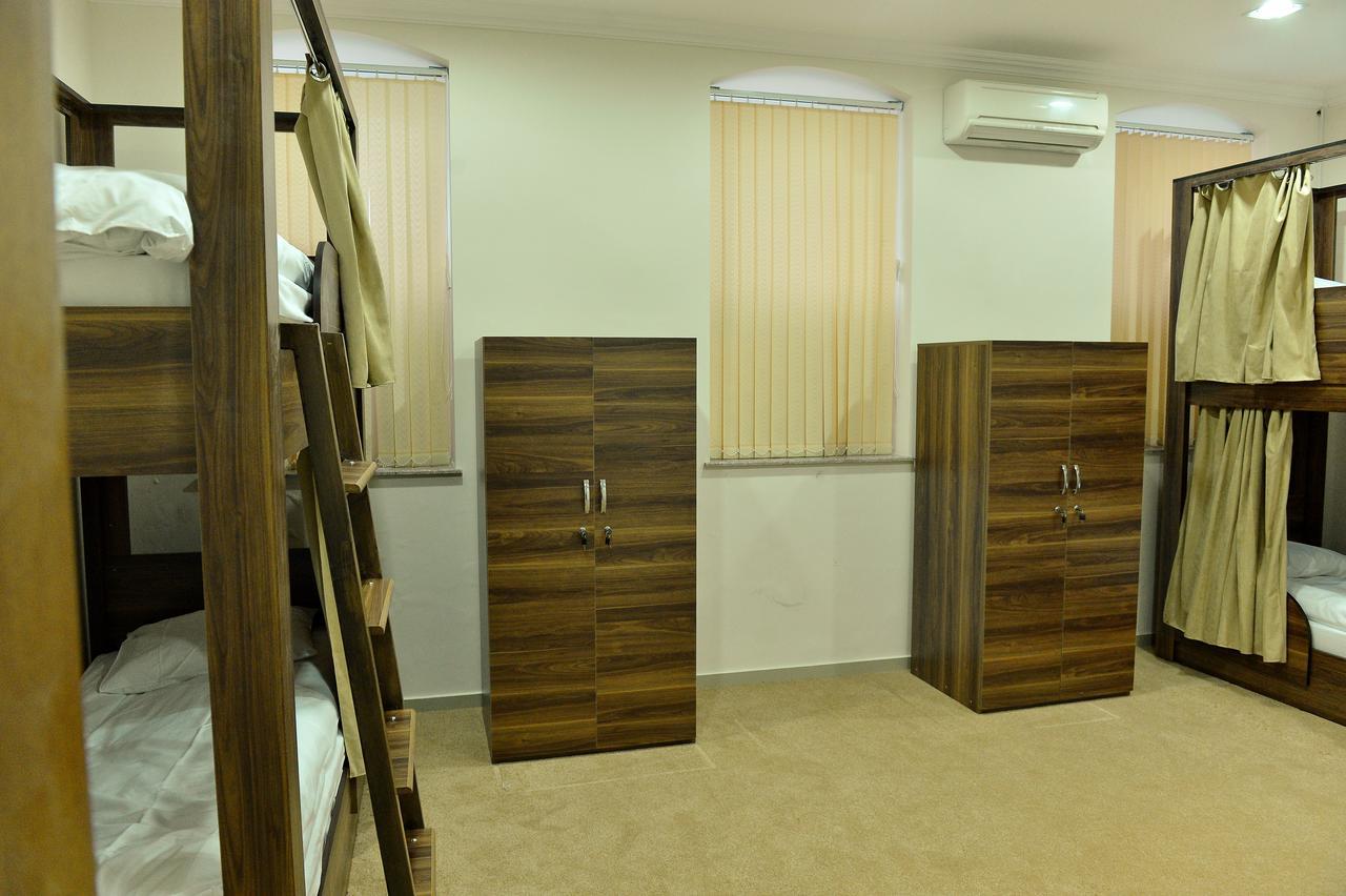 Baku Home Hostel ภายนอก รูปภาพ